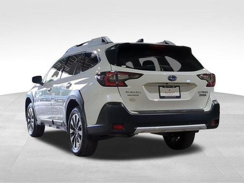 2024 Subaru Outback Touring