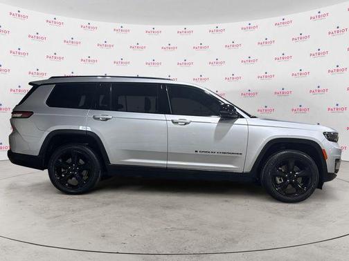 2021 Jeep Grand Cherokee L Laredo