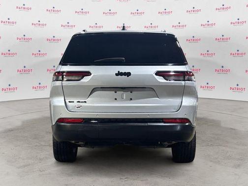 2021 Jeep Grand Cherokee L Laredo