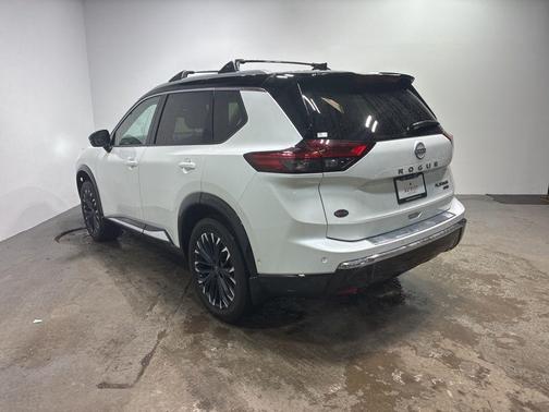 2025 Nissan Rogue Platinum