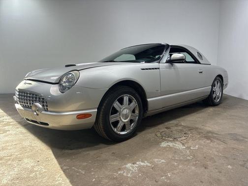 2004 Ford Thunderbird 