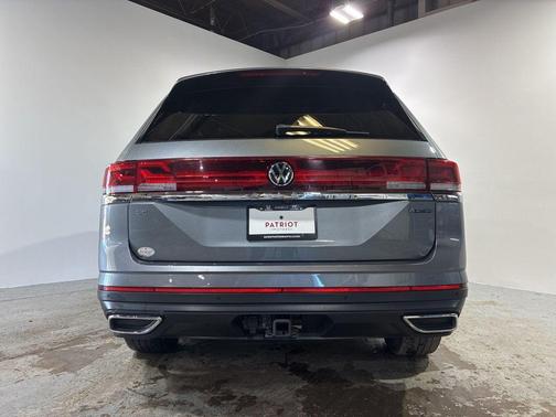 2024 Volkswagen Atlas 2.0T SE