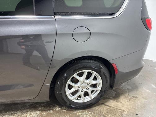 2017 Chrysler Pacifica LX