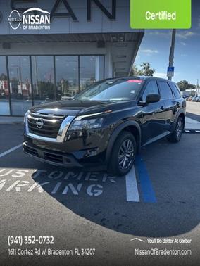 2023 Nissan Pathfinder S