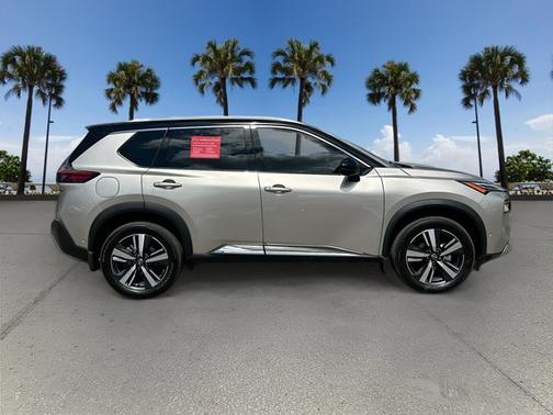 2022 Nissan Rogue Platinum