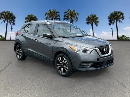 2020 Nissan Kicks SV