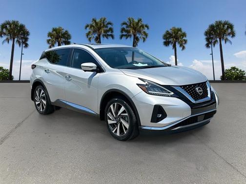 2023 Nissan Murano SL
