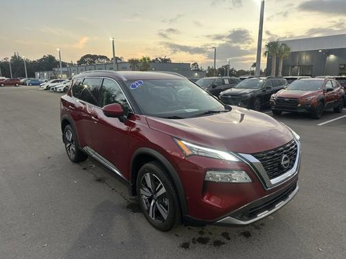 2022 Nissan Rogue SL