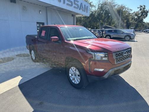 2023 Nissan Frontier SV