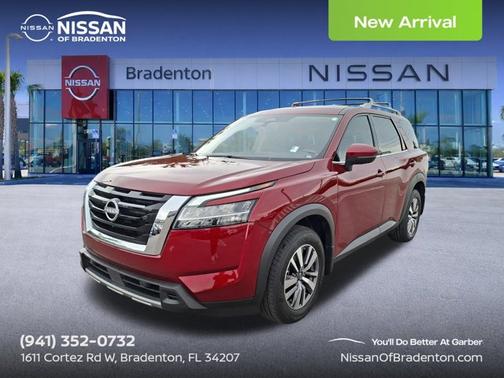 2024 Nissan Pathfinder SL