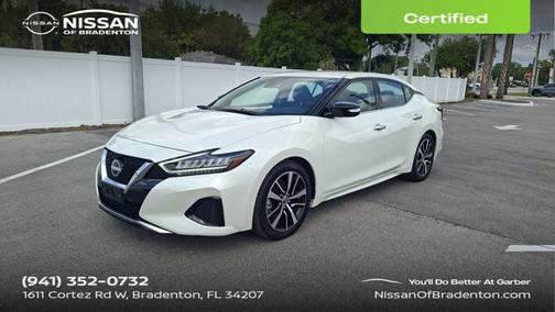 Pearl White Tricoat 2023 Nissan Maxima SV