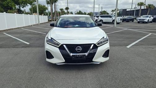 Pearl White Tricoat 2023 Nissan Maxima SV