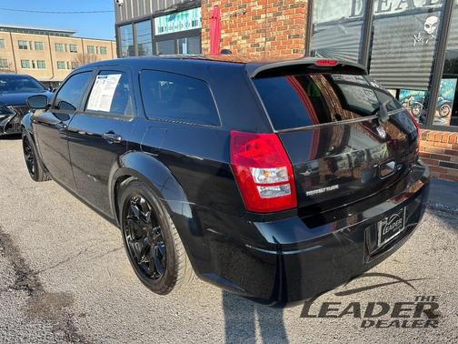 2005 Dodge Magnum RT