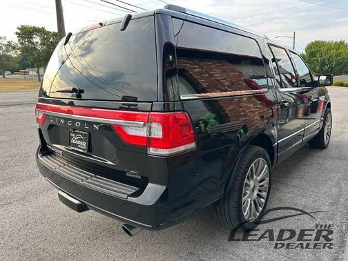 2017 Lincoln Navigator Select