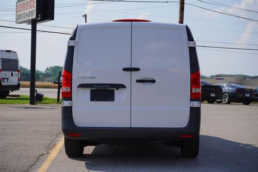 2019 Mercedes-Benz Metris Base