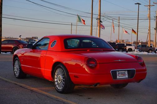 2005 Ford Thunderbird 