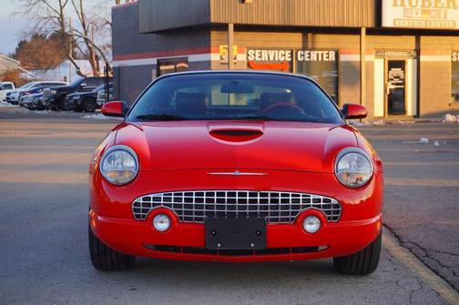 2005 Ford Thunderbird 