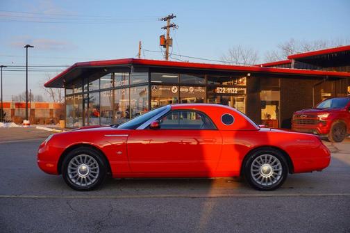 2005 Ford Thunderbird 