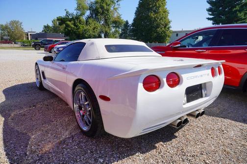 2004 Chevrolet Corvette Base