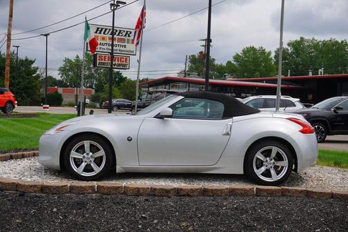 2010 Nissan 370Z Base (A7)