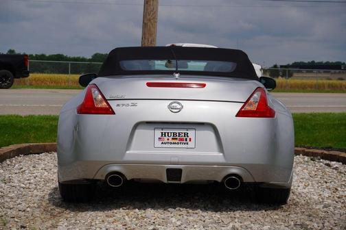 2010 Nissan 370Z Base (A7)