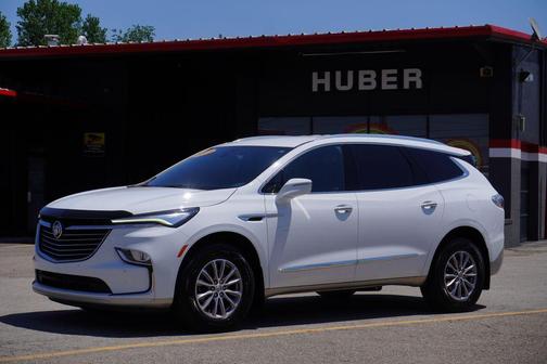 2023 Buick Enclave Essence