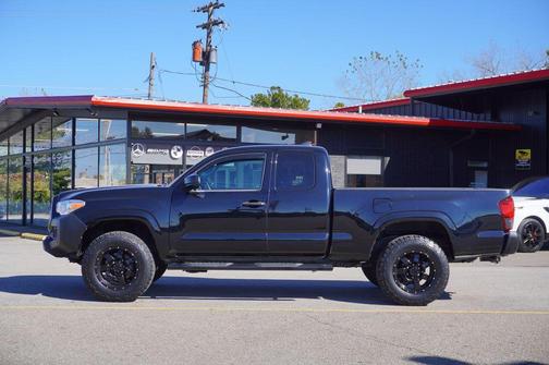 2019 Toyota Tacoma SR