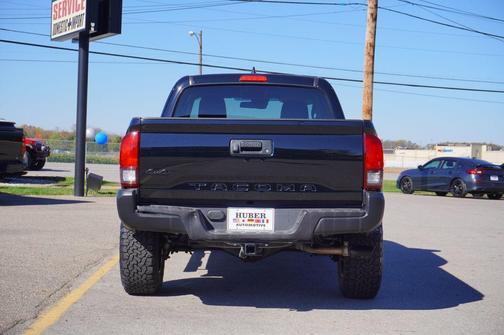 2019 Toyota Tacoma SR