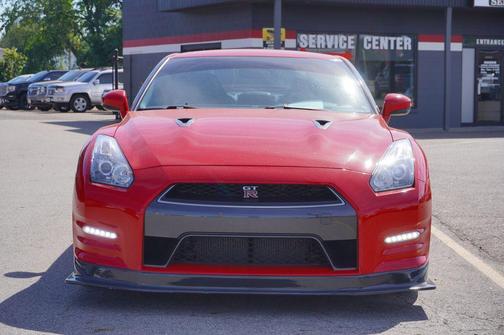 2013 Nissan GT-R Premium