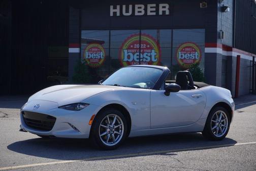 2016 Mazda MX-5 Miata Sport