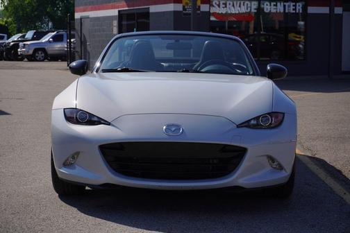 2016 Mazda MX-5 Miata Sport