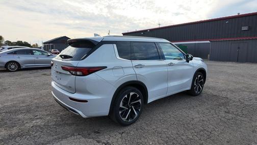 2022 Mitsubishi Outlander SEL