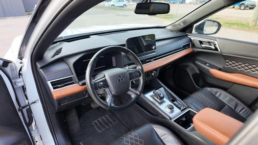 2022 Mitsubishi Outlander SEL