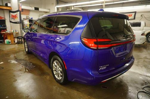 2021 Chrysler Pacifica Touring