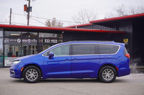2021 Chrysler Pacifica Touring