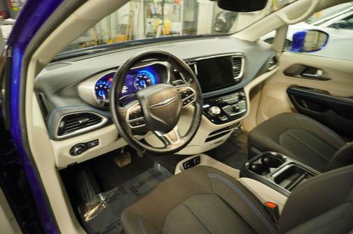 2021 Chrysler Pacifica Touring