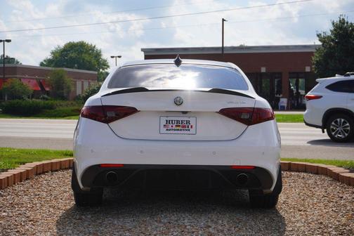 2018 Alfa Romeo Giulia Base