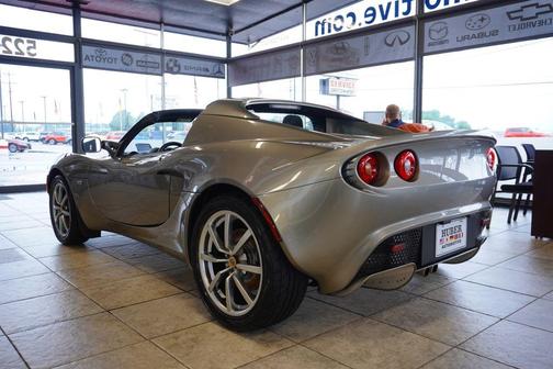 2005 Lotus Elise
