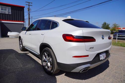 2023 BMW X4 xDrive30i
