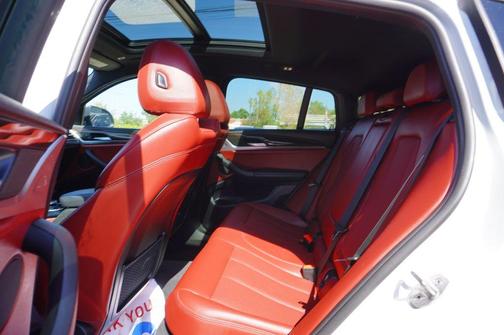2023 BMW X4 xDrive30i