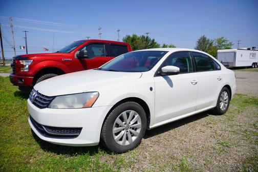 2015 Volkswagen Passat 1.8T Auto Wolfsburg Ed