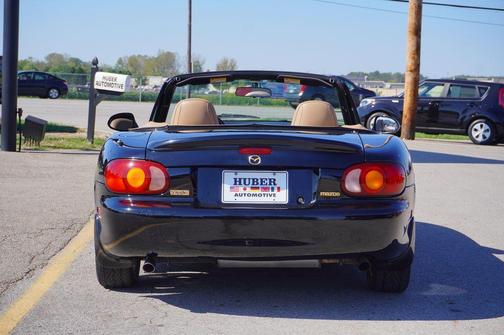 1999 Mazda MX-5 Miata 