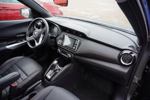 2019 Nissan Kicks SR