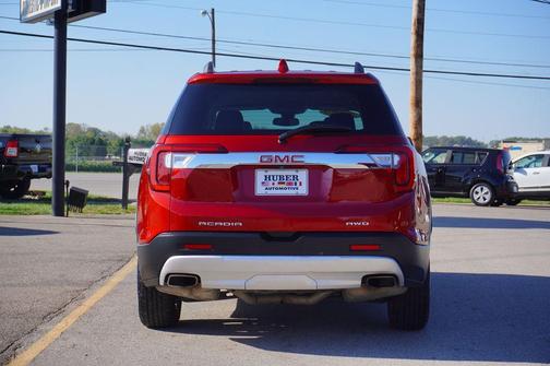 2023 GMC Acadia SLT