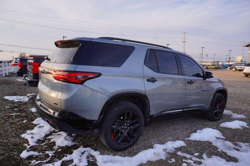 2023 Chevrolet Traverse Premier