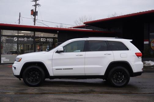2017 Jeep Grand Cherokee Laredo