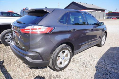 2020 Ford Edge SE