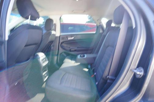 2020 Ford Edge SE