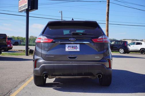2020 Ford Edge SE