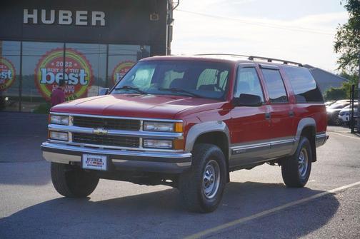 1999 Chevrolet Suburban BASE